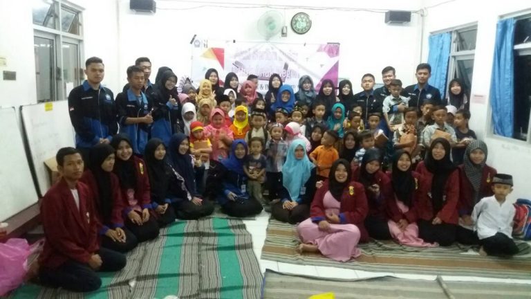 Ngabuburit Melalui Aksi Seribu Buku