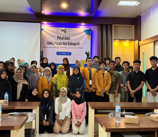 Asah Soft Skill Era Digital, SMA Muhammadiyah Kudus Gelar Pelatihan Administrasi dan Videografi
