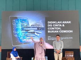 Parenting Akbar Milad ke-63 MI Muhammadiyah Al Tanbih: Didik Anak dengan Cinta, Bukan Cemooh