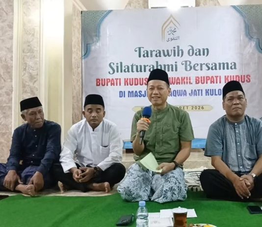 Tarawih dan Silaturahmi Bersama Bupati dan Wakil Kudus Berlangsung Khidmat