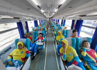Edutrip Kelas 3 Bertema “Ride, Roar, and Explore”, Belajar Transportasi hingga Mengenal Dunia Satwa