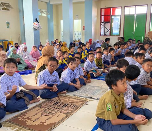 Awali Hari dengan Dhuha, MI Muhammadiyah 1 Kudus Tanamkan Karakter Islami Sejak Dini