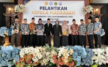 Pelantikan Kepala MI Muhammadiyah 1 Kudus dan MI Muhammadiyah 2 Program Khusus Berlangsung Khidmat, Awali Komitmen Baru Mewujudkan Pendidikan Berkemajuan