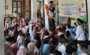 BERKAH di SD Muhammadiyah 1 Kudus, Siswa Belajar Berbagi dan Peduli Sesama
