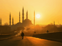 Allah Tidak Meninggalkan Kita