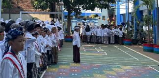MI Muhammadiyah Al Tanbih Kudus Gelar Apel Hari Santri 2026, Tanamkan Tiga Karakter Utama